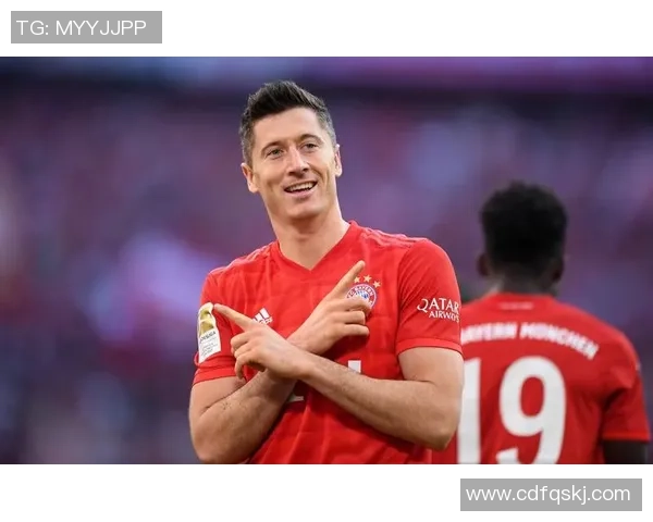 波兰球迷心中最受喜爱的足球明星与其辉煌成就分析 波兰球迷心中最受喜爱的足球明星与其辉煌成就分析