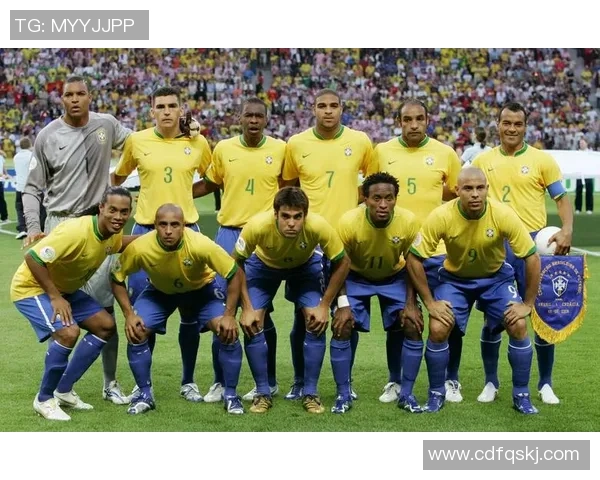 英超足球球星勒的成长历程与赛场辉煌瞬间全景解析