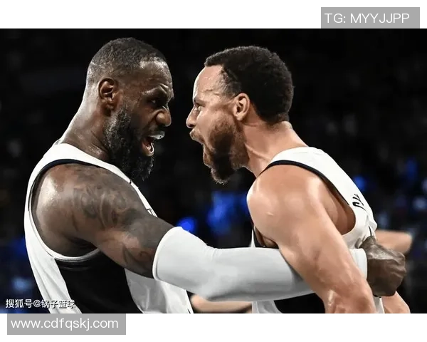 从疯狂庆祝到荒唐言论:那些让球迷又爱又恨的奇葩足球明星 从疯狂庆祝到荒唐言论:那些让球迷又爱又恨的奇葩足球明星