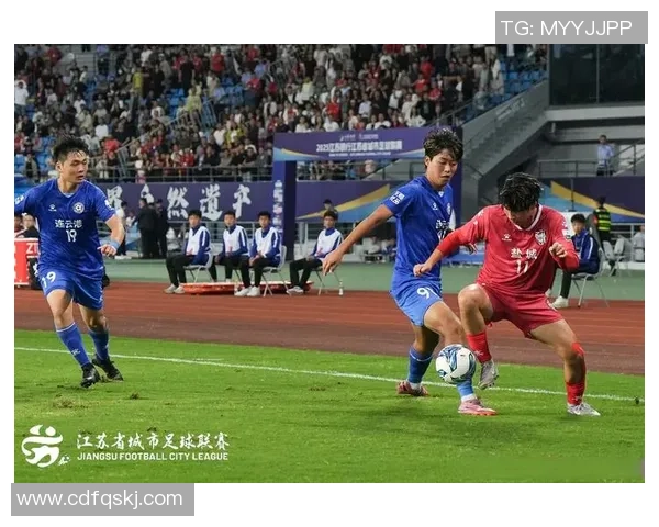 聚焦足球巨星闪耀登场录制全景展现绿茵激情与荣耀瞬间 聚焦足球巨星闪耀登场录制全景展现绿茵激情与荣耀瞬间