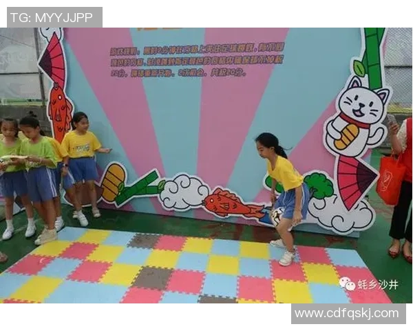 灯光绘出绿茵激情以足球巨星闪耀夜色艺术盛宴